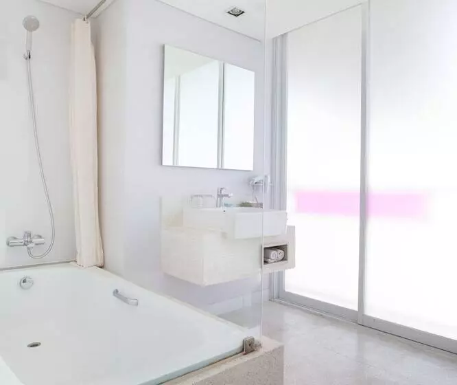 בית מלון כפרי Ibis Styles Bali Benoa