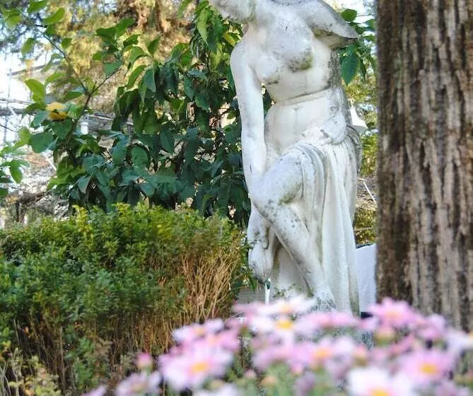 Отель Mediterraneo