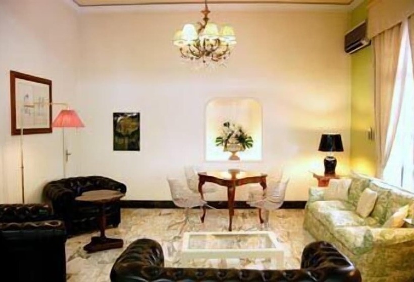 ホテル Mediterraneo