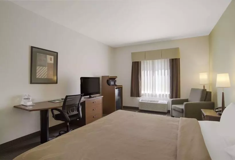 호텔 Quality Inn & Suites Chambersburg