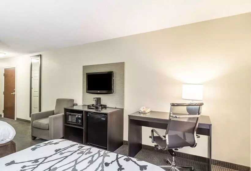 Отель Comfort Inn Emporia