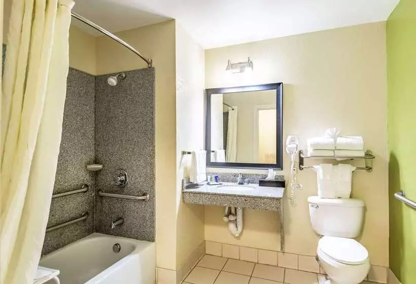 Отель Comfort Inn Emporia