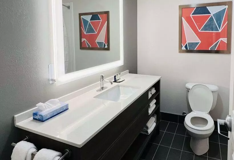 Отель Comfort Inn Emporia