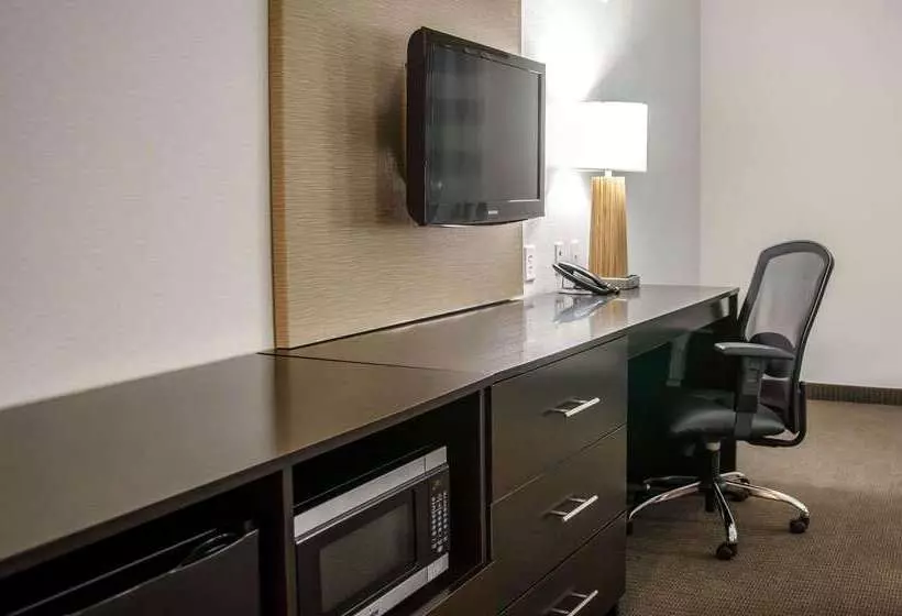 Отель Sleep Inn & Suites Center