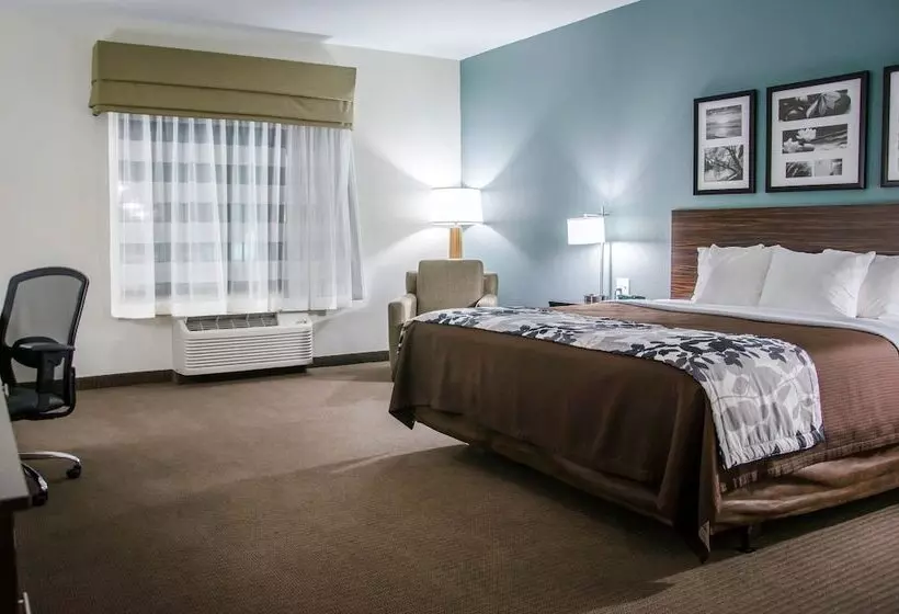 Отель Sleep Inn & Suites Center