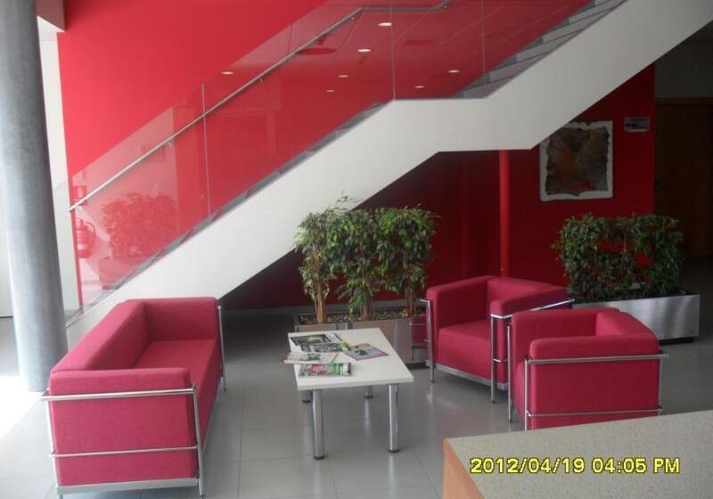 Hotel Villa De Los Arcos