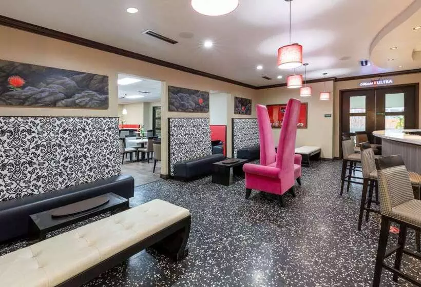 Hawthorn Suites By Wyndham Lubbock