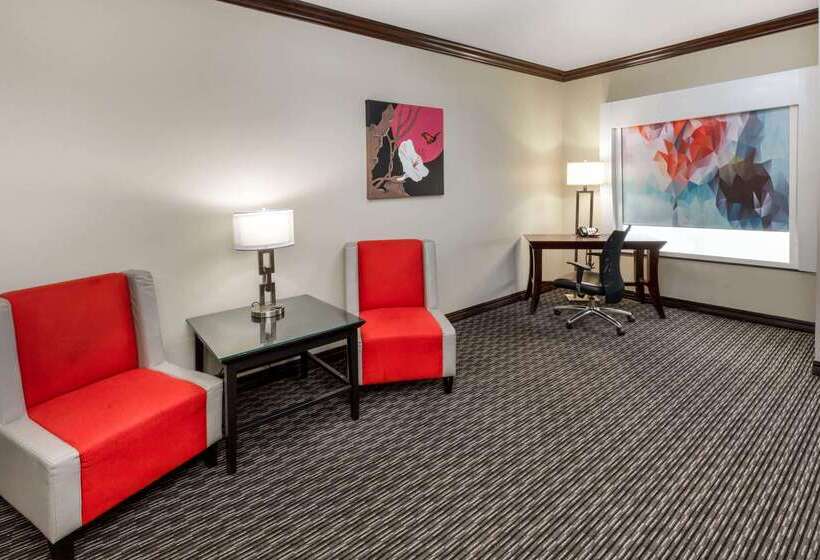 Hawthorn Suites By Wyndham Lubbock