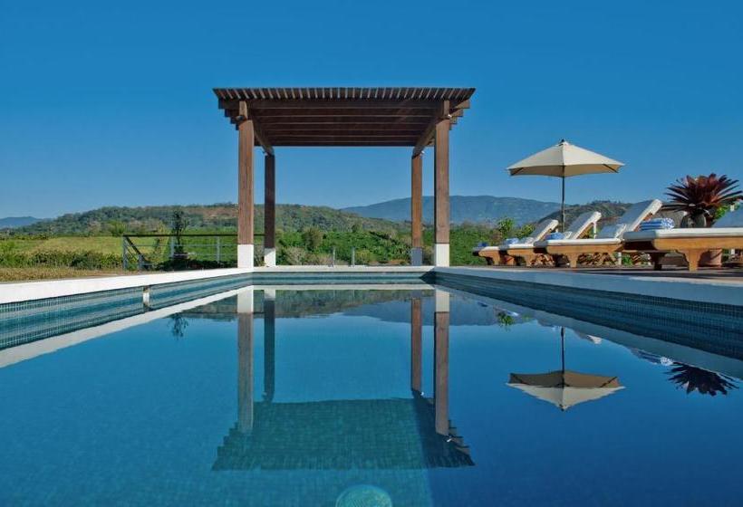 هتل Asclepios Wellness & Healing Retreat
