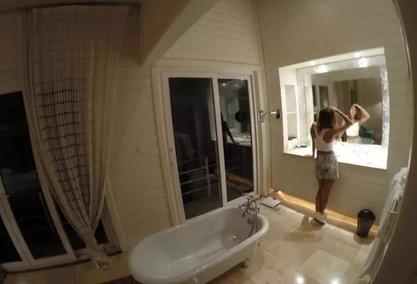 فندق Asclepios Wellness & Healing Retreat