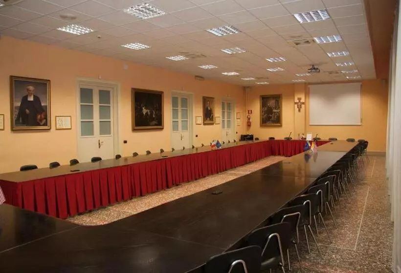 هتل Casa La Salle Roma Vaticano