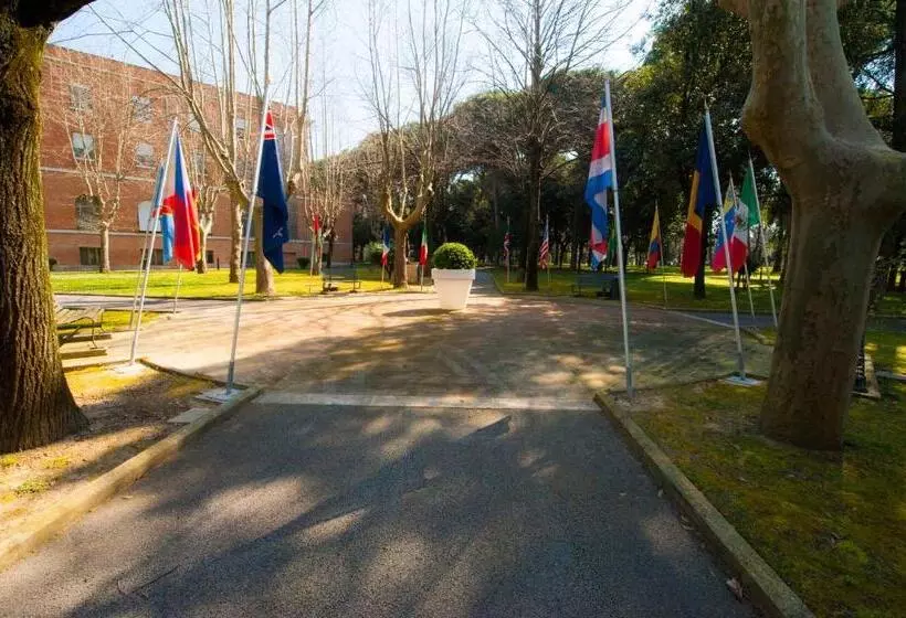 هتل Casa La Salle Roma Vaticano