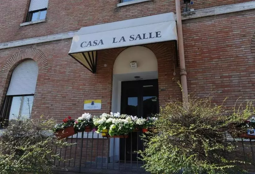 هتل Casa La Salle Roma Vaticano