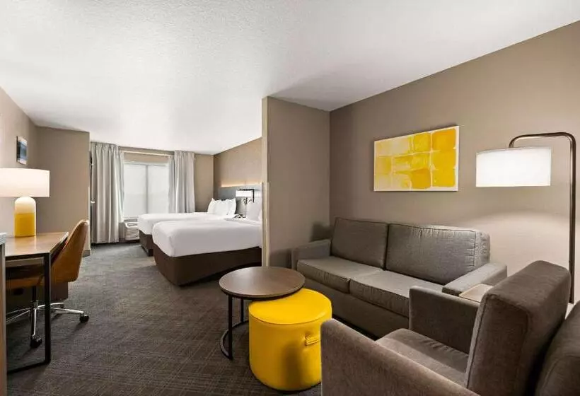 Отель Comfort Suites Hudson I94