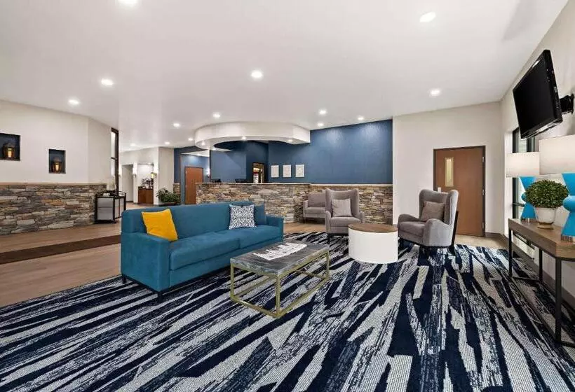 Отель Comfort Suites Hudson I94