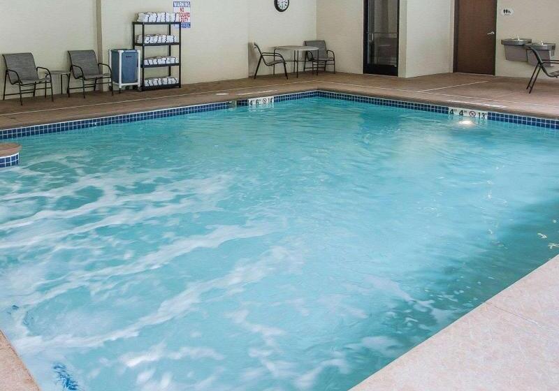 Отель Comfort Suites Hudson I94