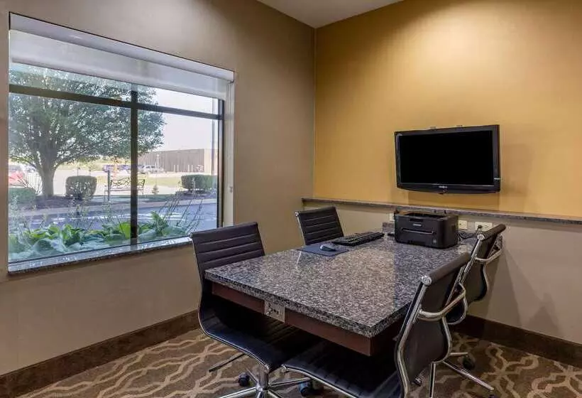 בית מלון כפרי Comfort Suites Perrysburg  Toledo South