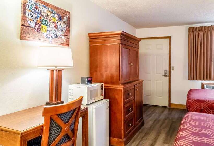 ホテル Econo Lodge Inn & Suites Madras