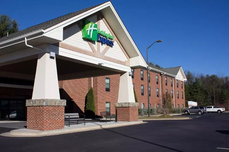ホテル Holiday Inn Express West Jefferson, An Ihg