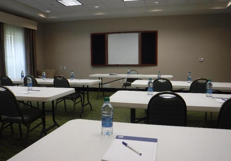 Отель Holiday Inn Express West Jefferson, An Ihg