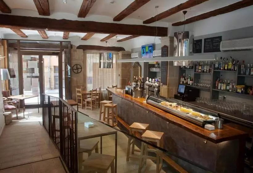 فندق Hospederia Chapitel