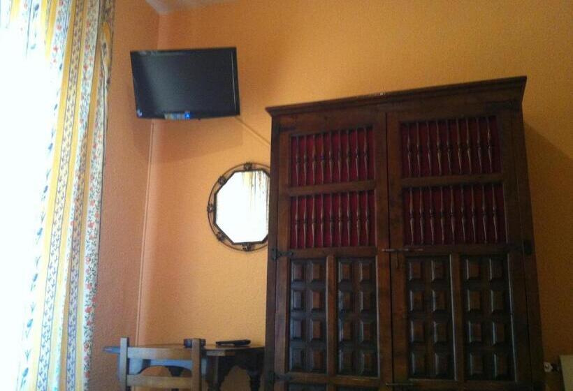 فندق Hostal Paracuellos