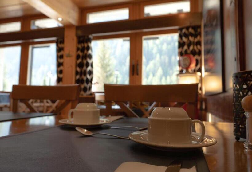 酒店 Hôtel Cristal Swiss Riders Lodge Grimentz