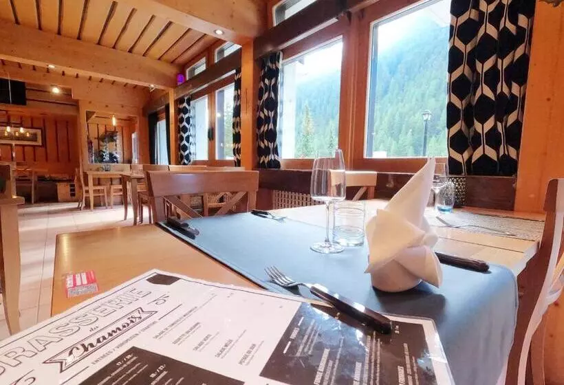 ホテル Hôtel Cristal   Swiss Riders Lodge Grimentz