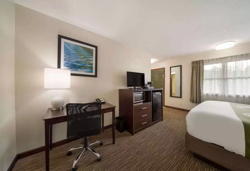 هتل Quality Inn