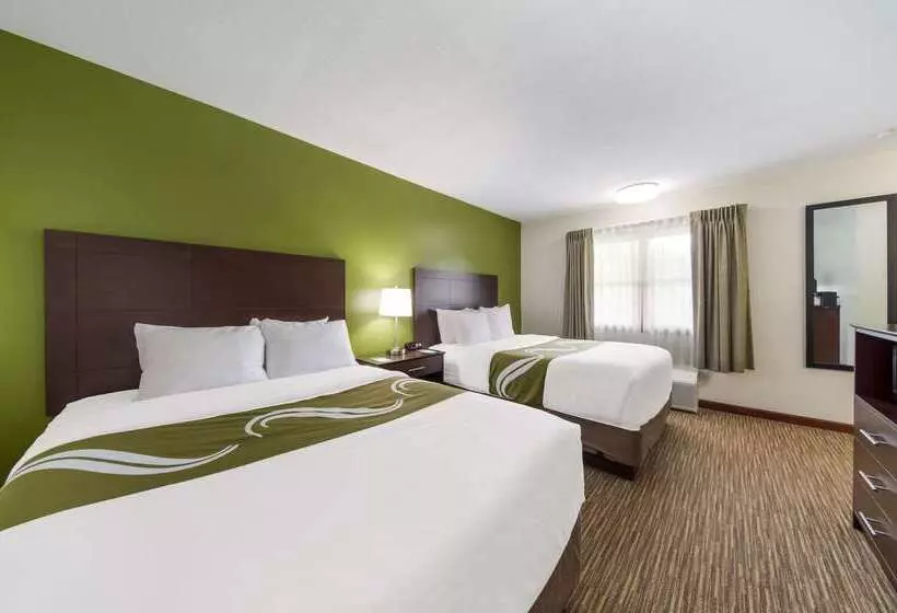 هتل Quality Inn