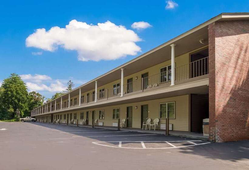 فندق Quality Inn