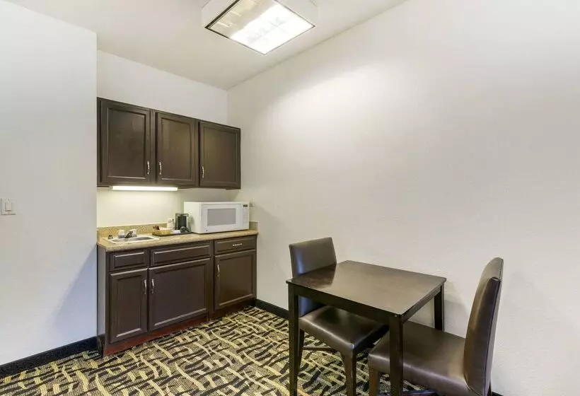 Hotel Quality Suites La Grange