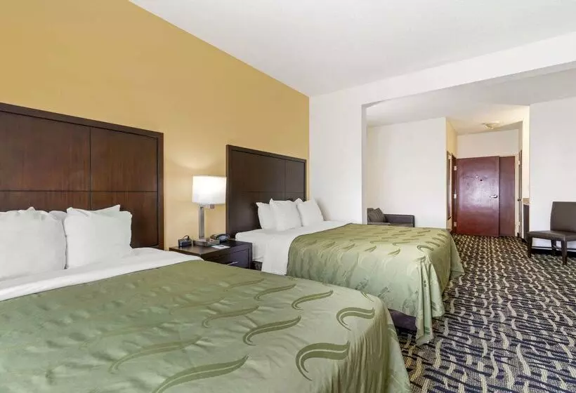 Hotel Quality Suites La Grange