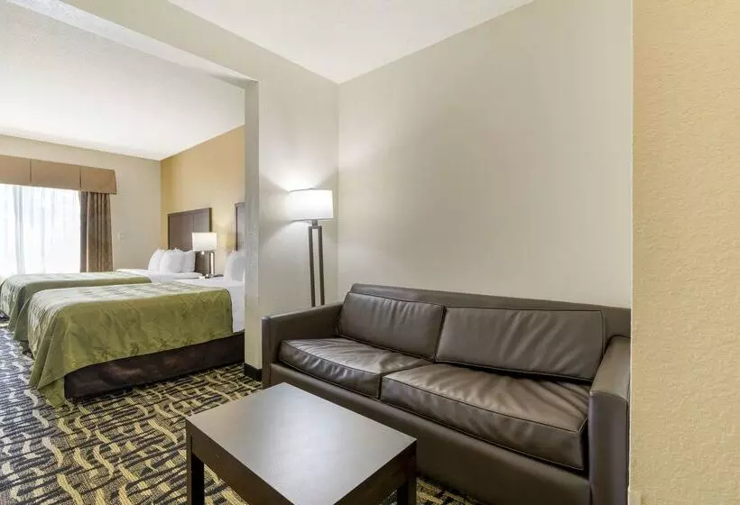 Hotel Quality Suites La Grange