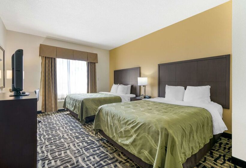 Отель Quality Suites La Grange