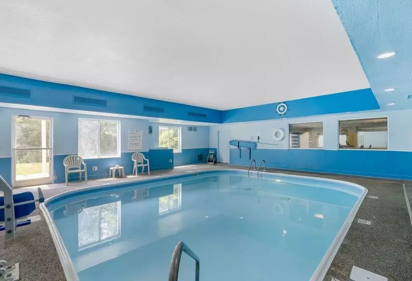 Hotel Quality Suites La Grange