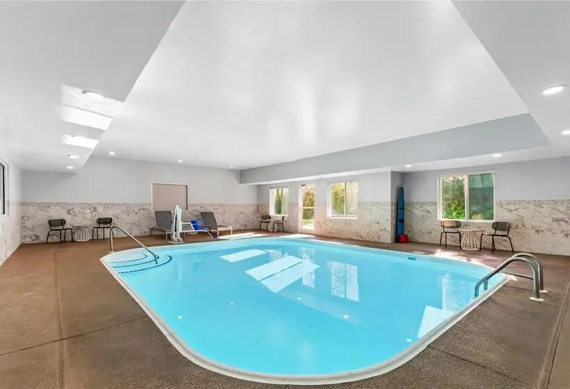 ホテル Quality Suites La Grange
