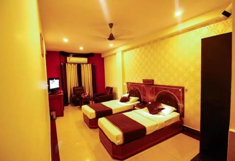 בית מלון כפרי Rishi Regency