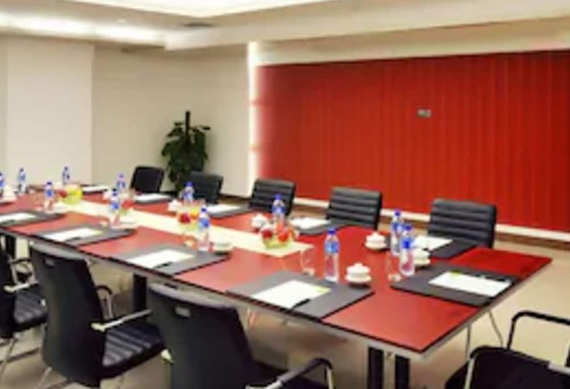 호텔 Royal Suites & Tower