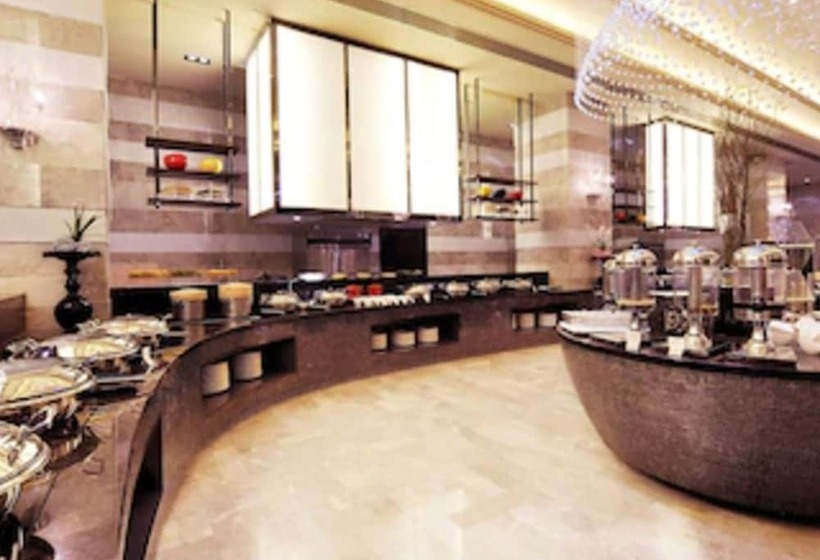 호텔 Royal Suites & Tower