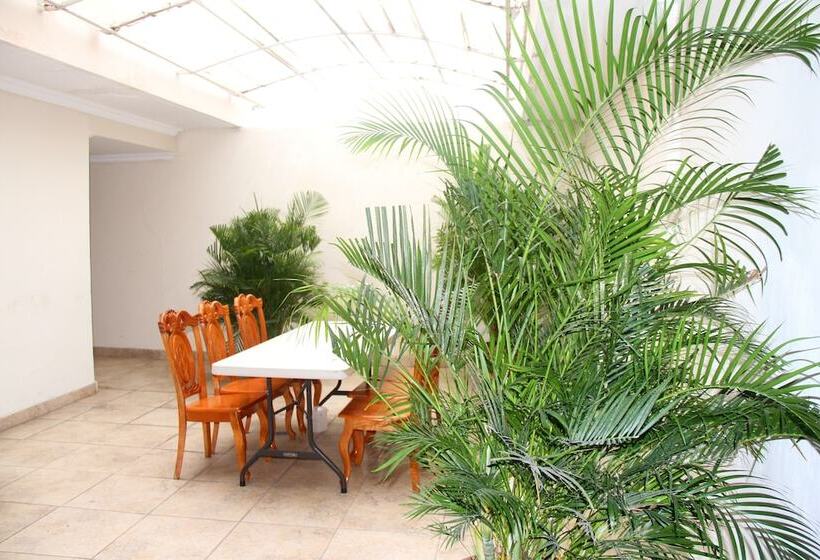 Отель Terranova