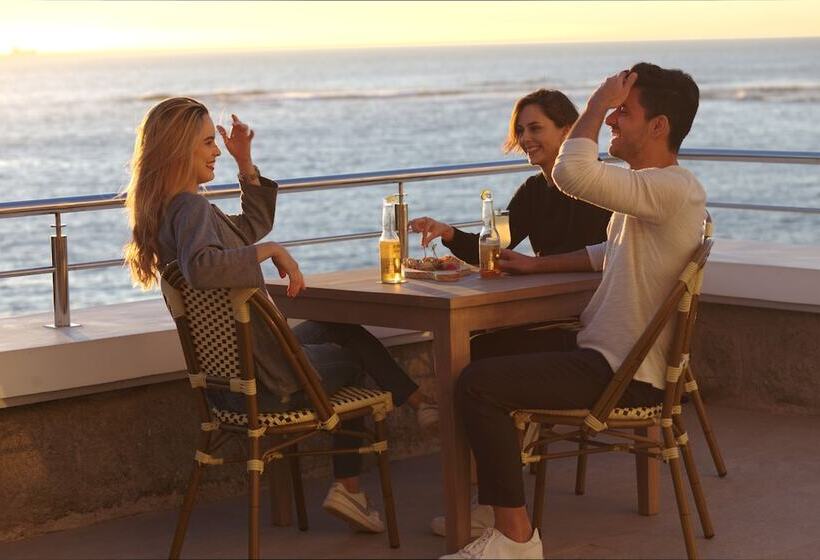 Yachting Hotel Quintero