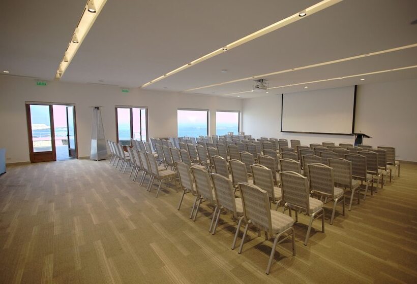 Yachting Hotel Quintero