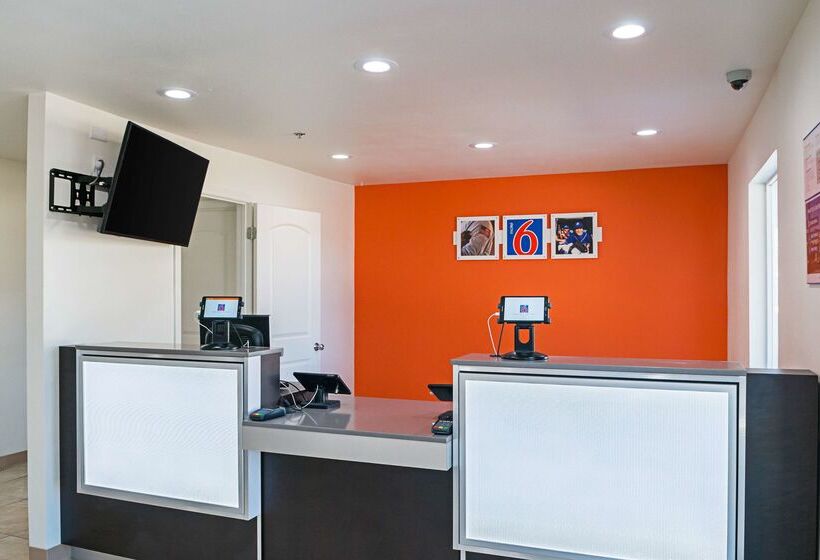 Motel 6bay Saint Louis, Ms