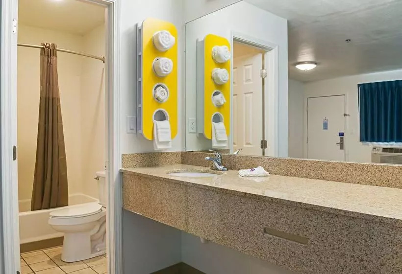 Motel 6bay Saint Louis, Ms