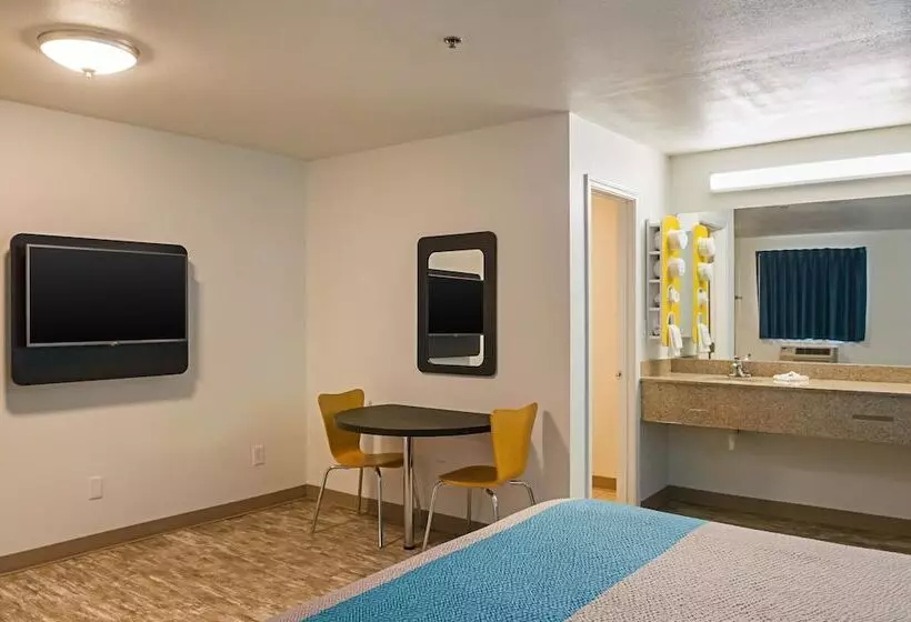 Motel 6bay Saint Louis, Ms