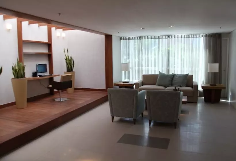 Salvador Business & Flat By Avectur