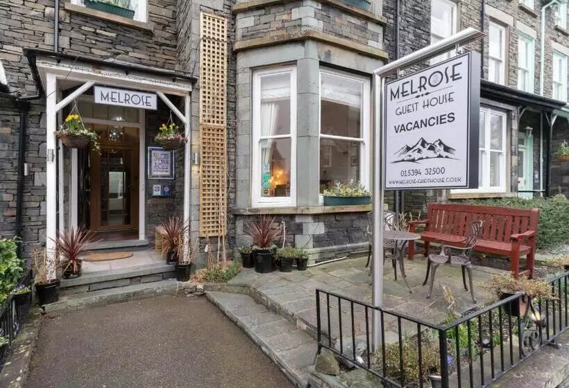 ベッドアンドブレックファースト Melrose Guesthouse
