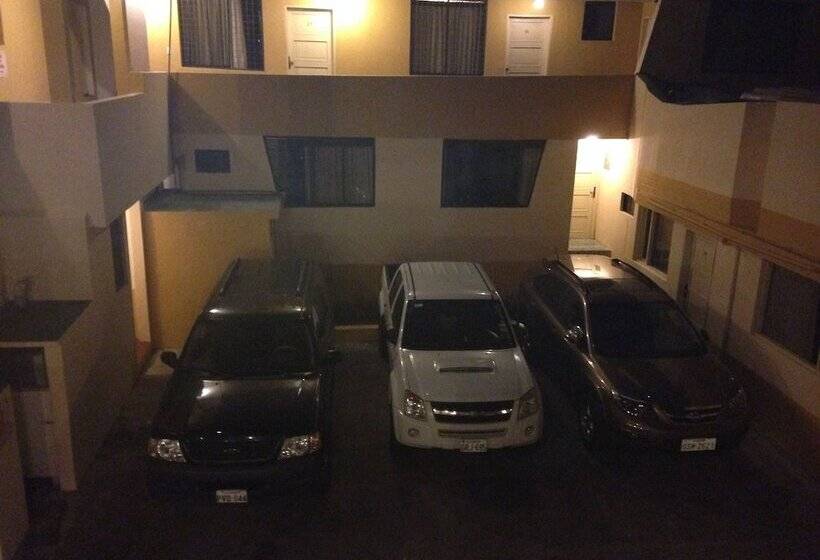 בית מלון כפרי Alston Inn