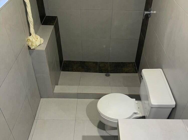 בית מלון כפרי Alston Inn